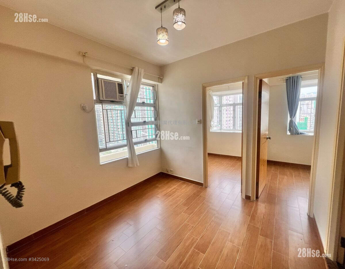Wealthy Garden Rental 313 ft² ( 29.1 m² )