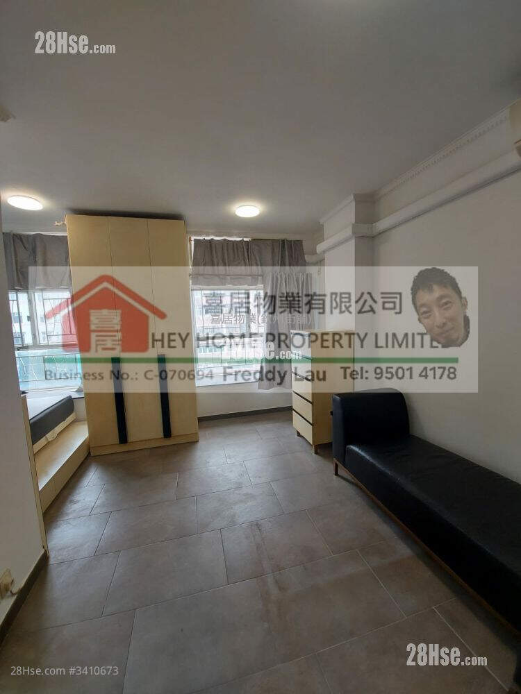 Golden Court Rental Studio , 1 Bathroom 341 ft² ( 31.7 m² )