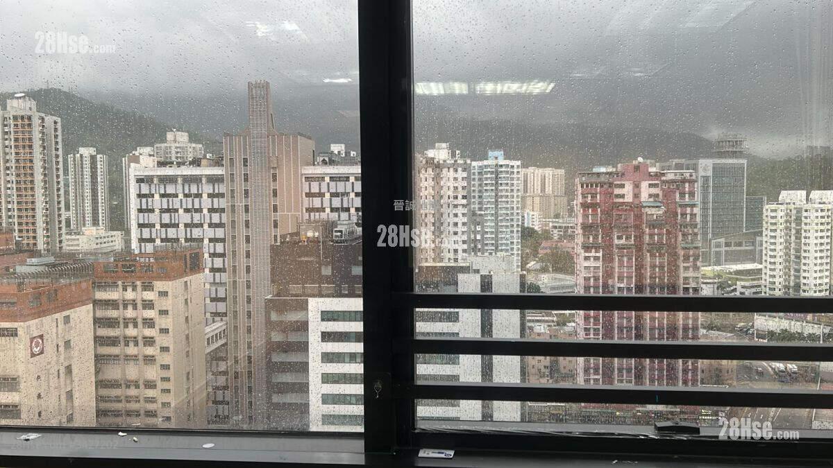 Fortune Commercial Building Rental 208 ft² ( 19.3 m² )