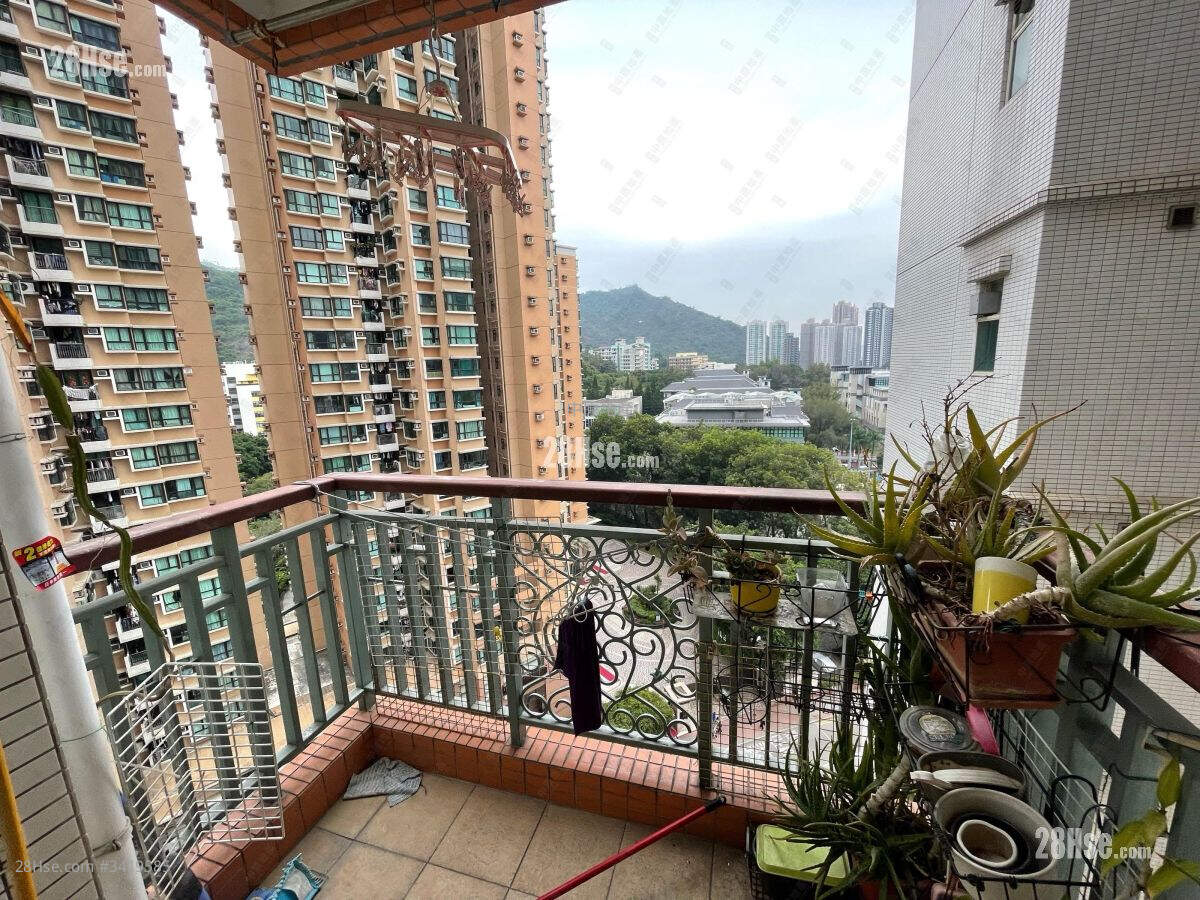 South Hillcrest Sell 1 Bedroom , 1 Bathroom 573 ft² ( 53.2 m² )