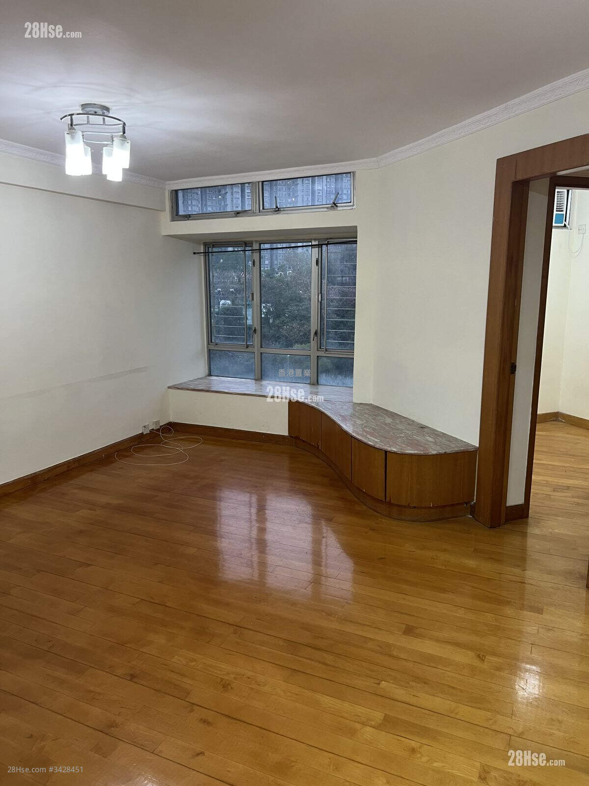 Laguna City Rental 3 Bedrooms , 2 Bathrooms 687 ft² ( 63.8 m² )