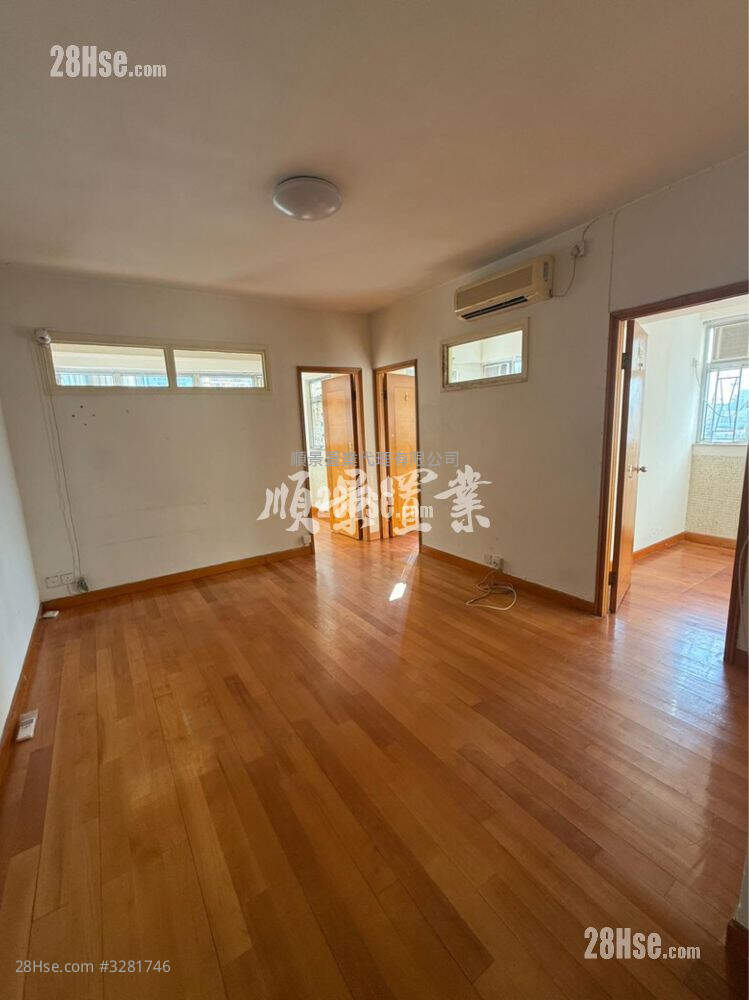 Wai On Building Rental 3 Bedrooms , 1 Bathroom 582 ft² ( 54.1 m² )