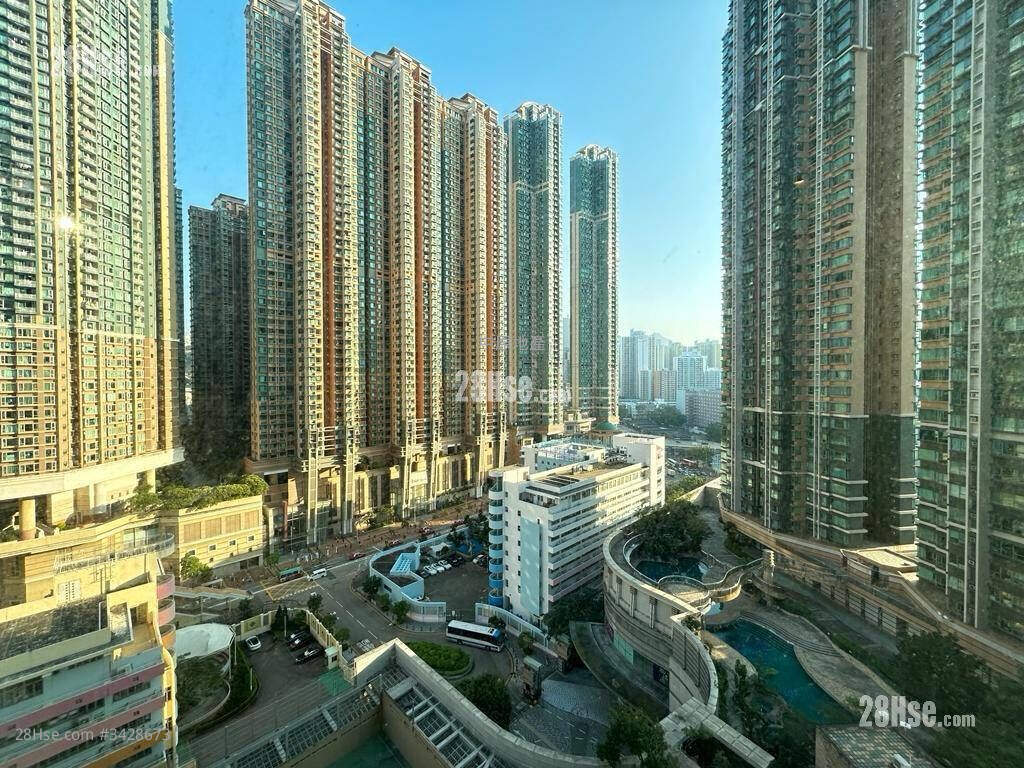 Aquamarine Sell 2 Bedrooms 494 ft² ( 45.9 m² )
