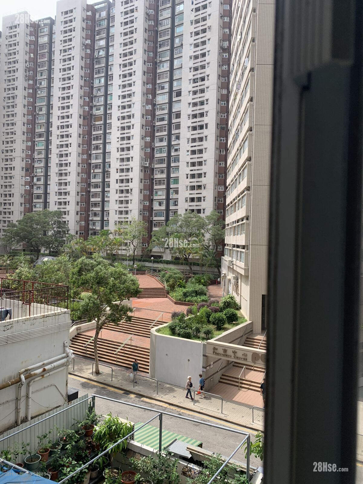 Ngan Fai  Building Sell 2 Bedrooms , 1 Bathroom 361 ft² ( 33.5 m² )