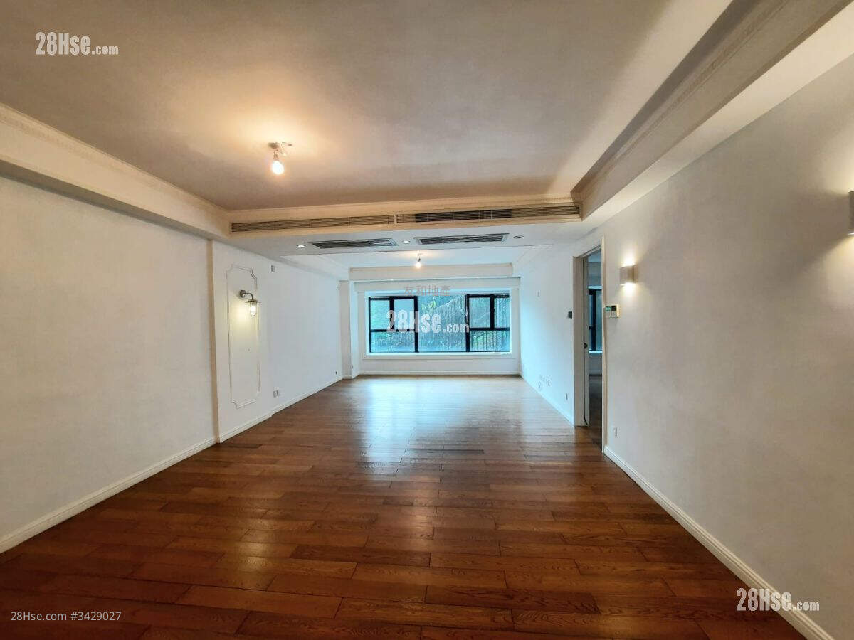 Villa Carlton Sell 3 Bedrooms , 2 Bathrooms 1,259 ft² ( 117.0 m² )