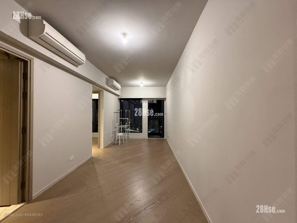 The Pavilia Farm Rental 3 Bedrooms , 2 Bathrooms 723 ft² ( 67.2 m² )