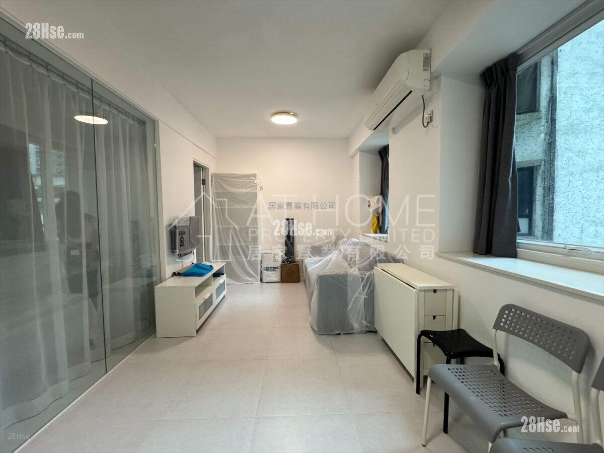 Woodland Court Rental 1 Bedroom , 1 Bathroom 394 ft² ( 36.6 m² )