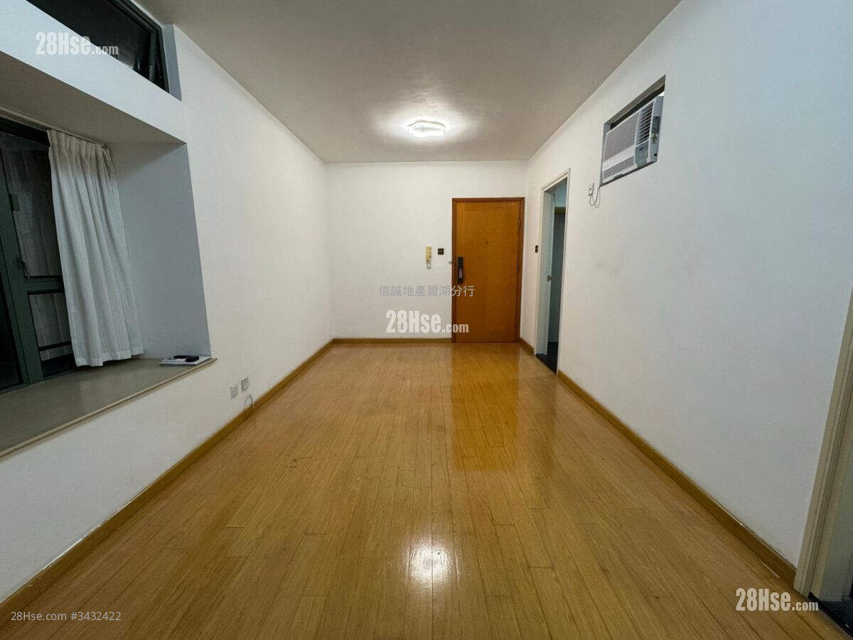 Grand Regentville Rental 2 Bedrooms , 1 Bathroom 423 ft² ( 39.3 m² )
