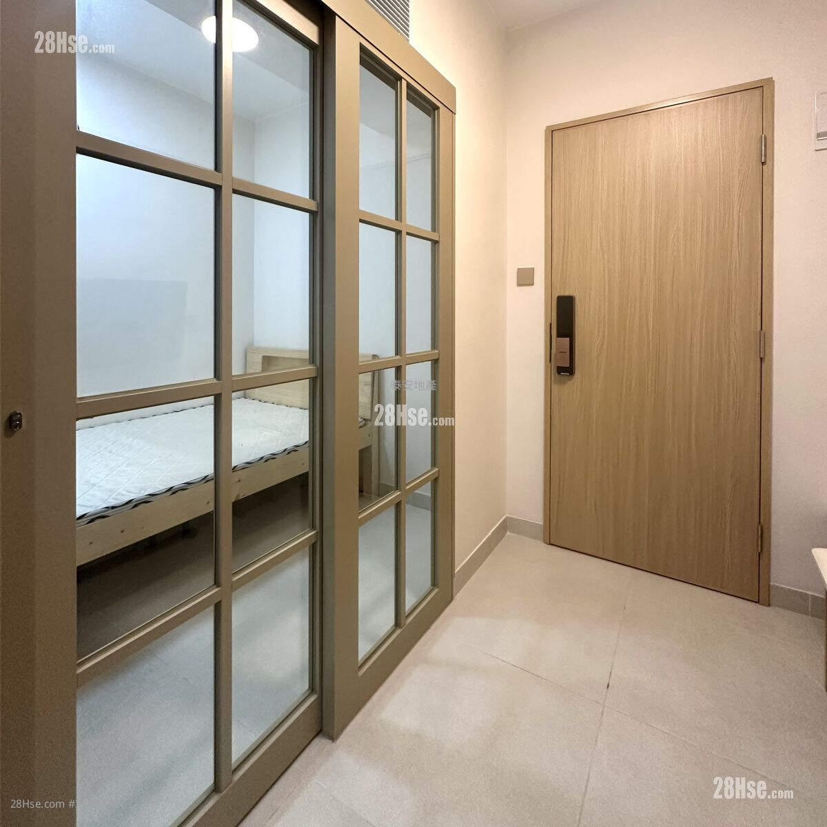 Apartment Rental 1 Bedroom , 1 Bathroom 190 ft² ( 17.7 m² )