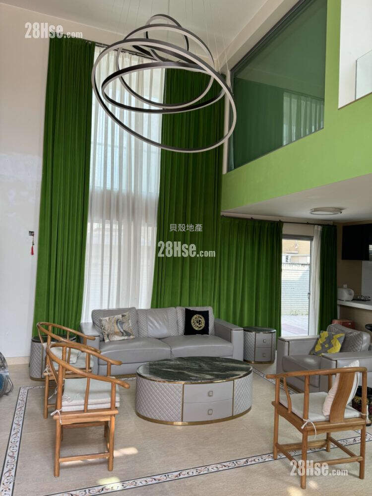 Gadoli Garden Sell 4 Bedrooms , 4 Bathrooms 1,998 ft² ( 185.6 m² )