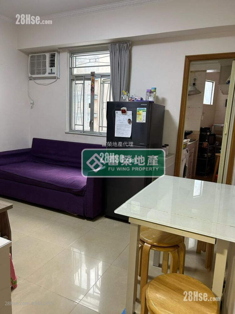 Tung Fat Building Sell 3 Bedrooms 374 ft² ( 34.7 m² )