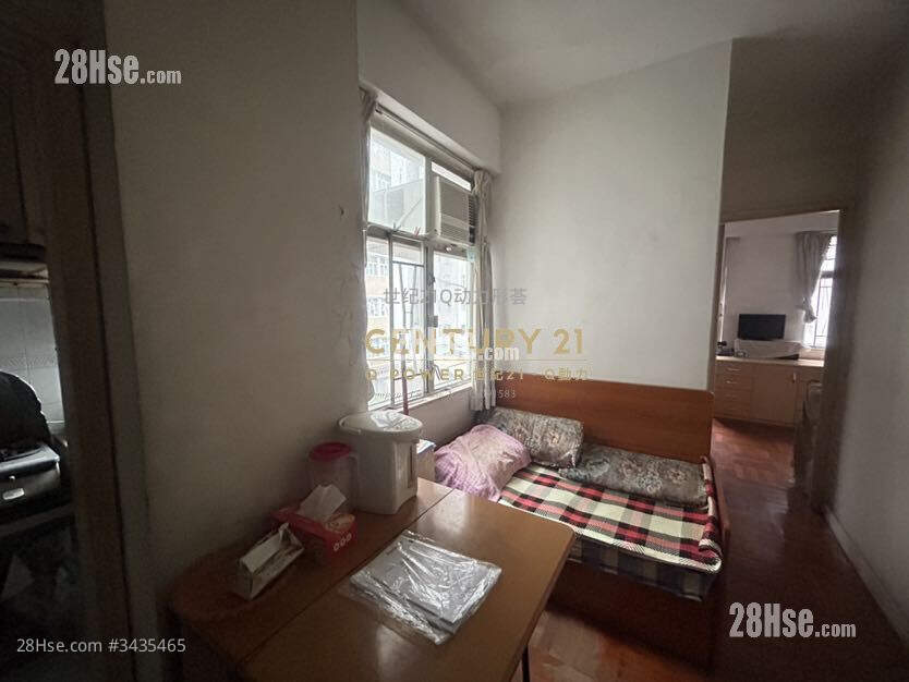 Wah Po Building Sell 1 Bedroom , 1 Bathroom 288 ft² ( 26.8 m² )