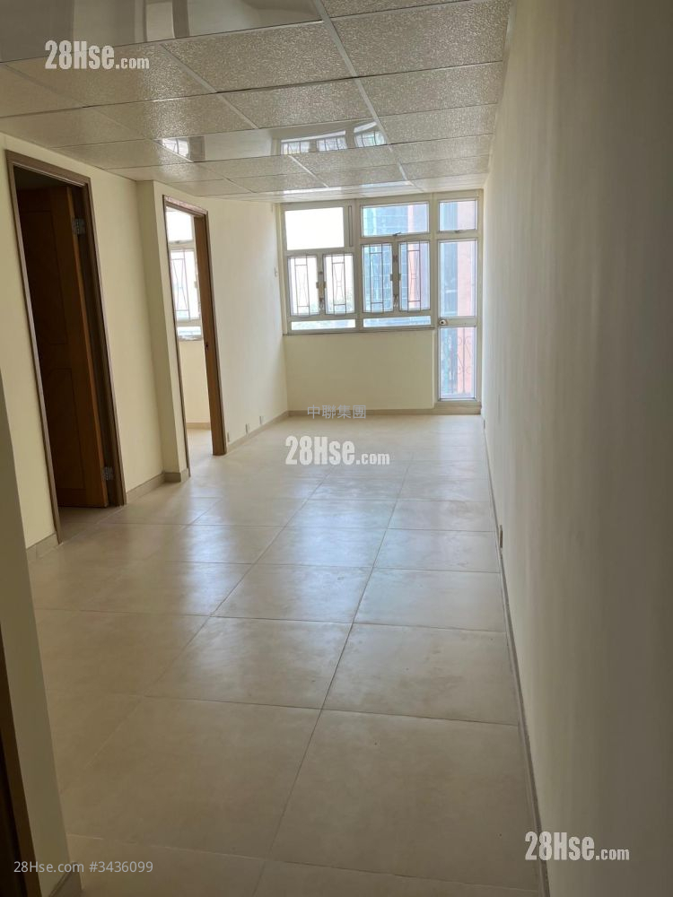 Honour House Sell 2 Bedrooms , 1 Bathroom 471 ft² ( 43.8 m² )