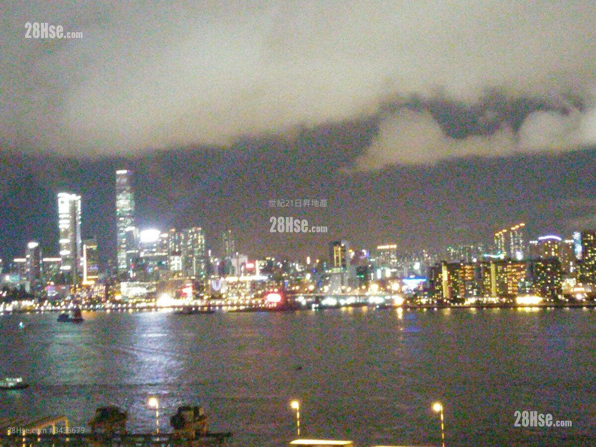 The Harbourside Sell 2 Bedrooms , 1 Bathroom 326 ft² ( 30.3 m² )