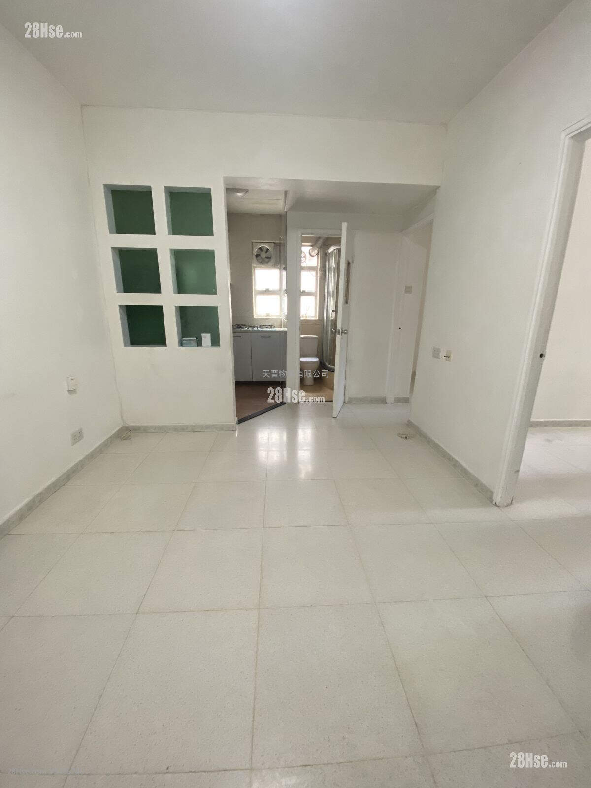 Lederle Garden Rental 2 Bedrooms , 1 Bathroom 410 ft² ( 38.1 m² )