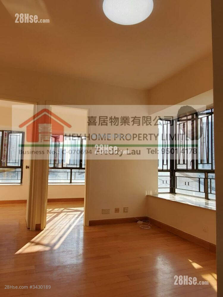 Lai Kwan Court Sell 2 Bedrooms , 1 Bathroom 321 ft² ( 29.8 m² )