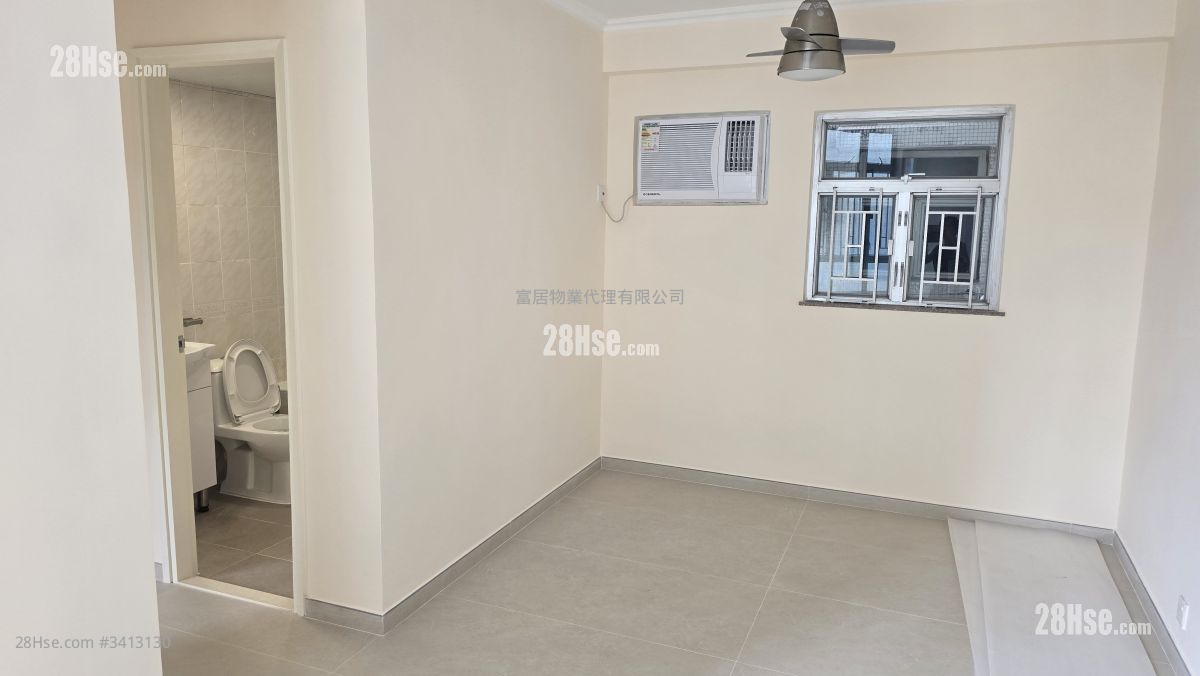 Rhine Garden Rental 3 Bedrooms , 2 Bathrooms 630 ft² ( 58.5 m² )