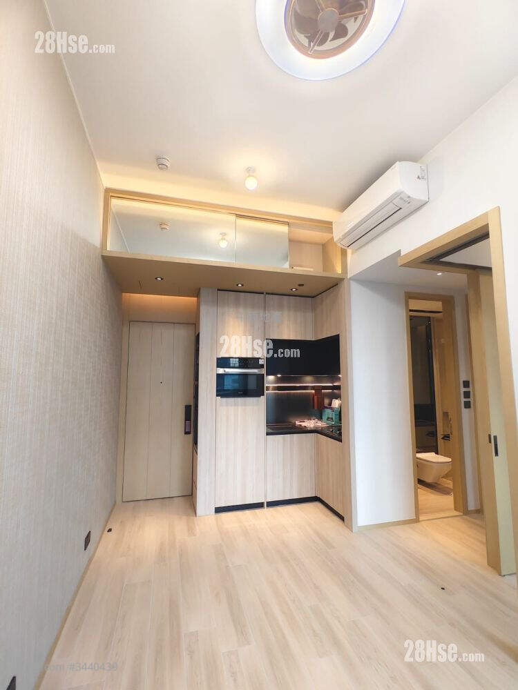 The Quinn Square Mile Sell 2 Bedrooms , 2 Bathrooms 383 ft² ( 35.6 m² )