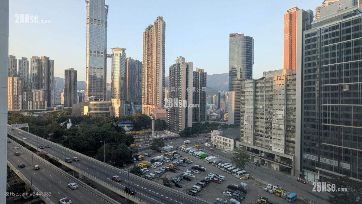City Point Sell 3 Bedrooms , 2 Bathrooms 694 ft² ( 64.5 m² )
