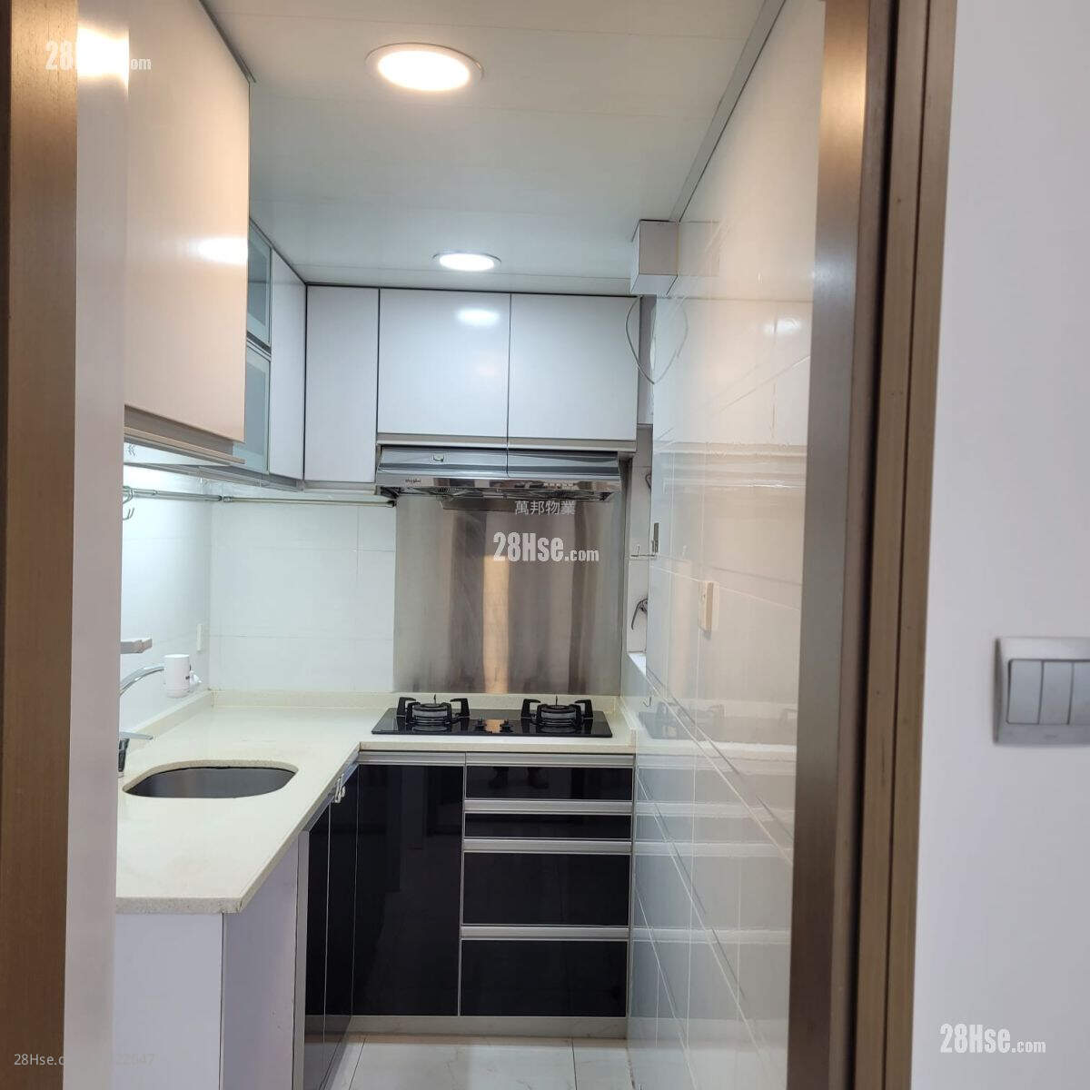 Serenity Park Rental 2 Bedrooms , 1 Bathroom 355 ft² ( 33.0 m² )