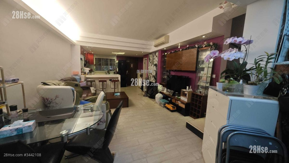 Seasons Monarch Sell 3 Bedrooms , 2 Bathrooms 930 ft² ( 86.4 m² )