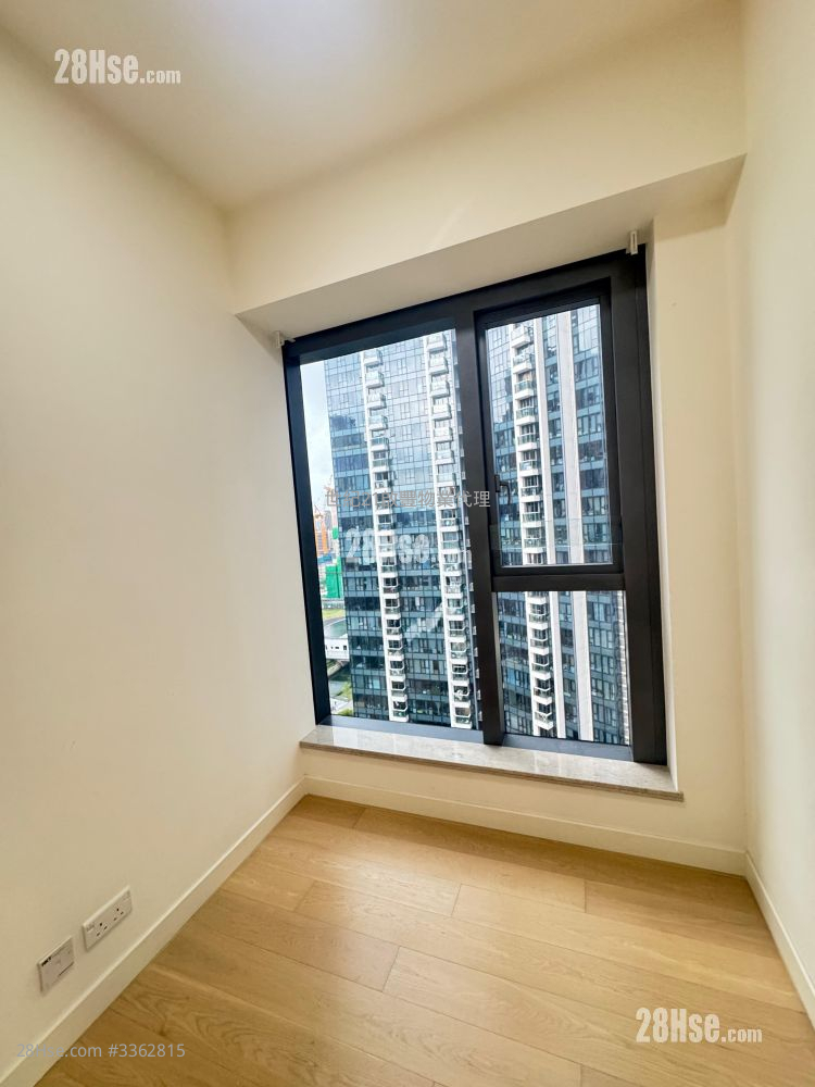 Oasis Kai Tak Rental 2 Bedrooms , 1 Bathroom 494 ft² ( 45.9 m² ) Oasis Kai Tak Rental 2 Bedrooms , 1 Bathroom 494 ft² ( 45.9 m² )