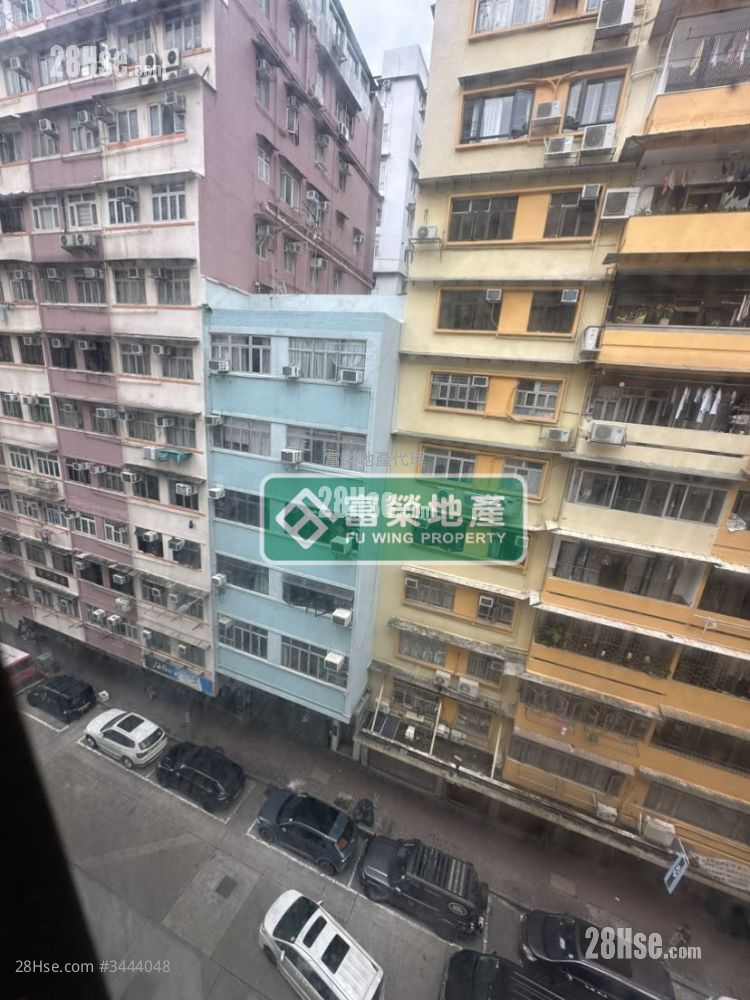 Marigold Building Sell 2 Bedrooms , 1 Bathroom 516 ft² ( 47.9 m² )