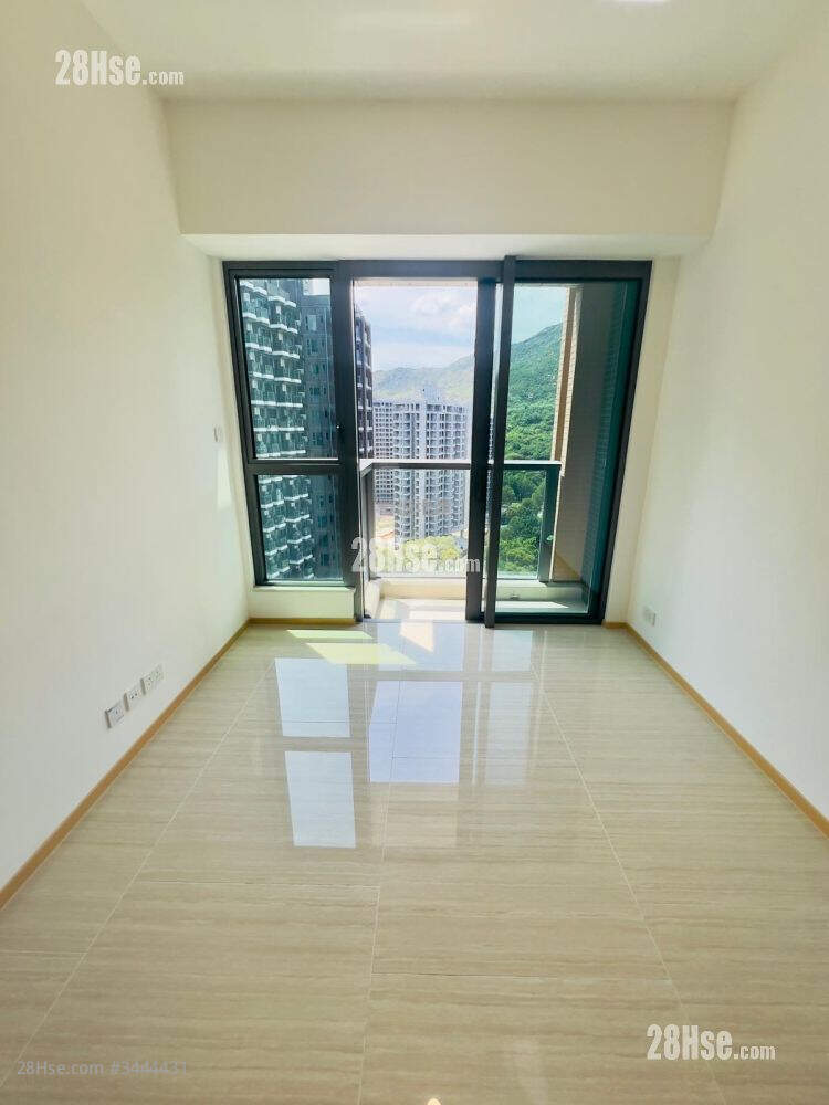 Mori Sell 2 Bedrooms , 1 Bathroom 498 ft² ( 46.3 m² )