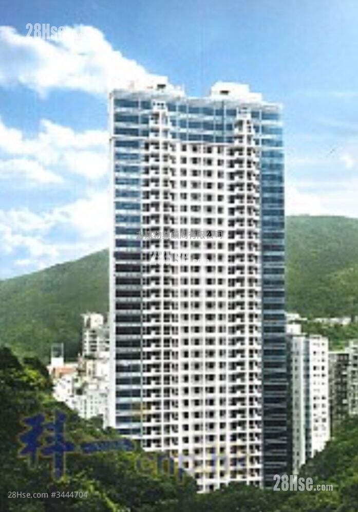The Altitude Sell 1,509 ft² ( 140.2 m² )