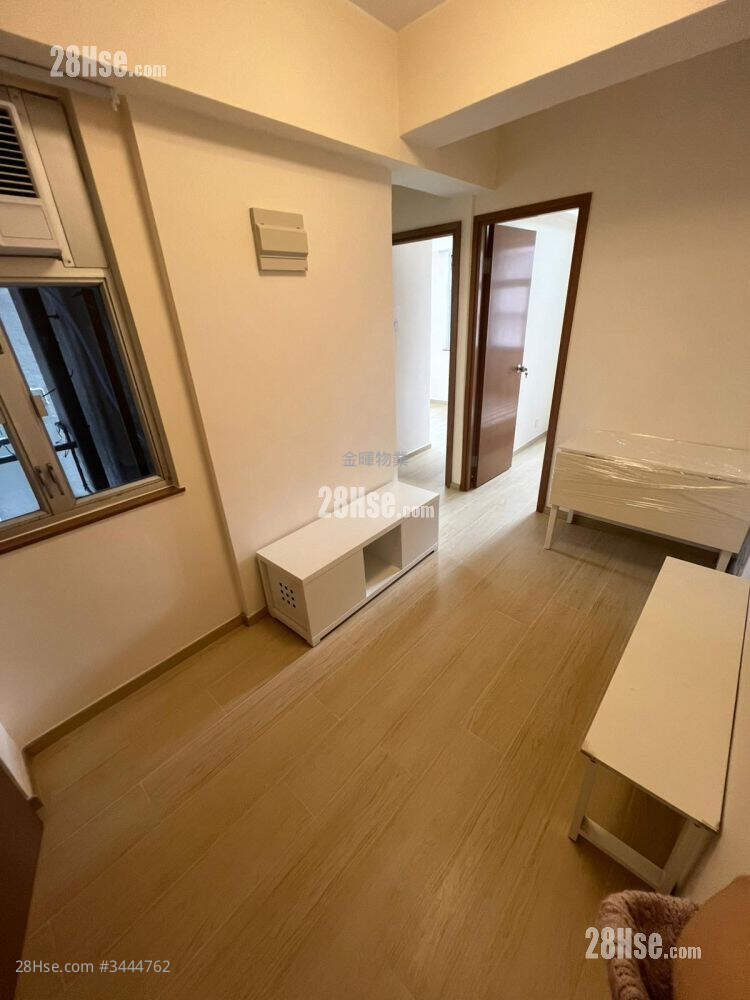 Federate Building Rental 2 Bedrooms , 1 Bathroom 293 ft² ( 27.2 m² )