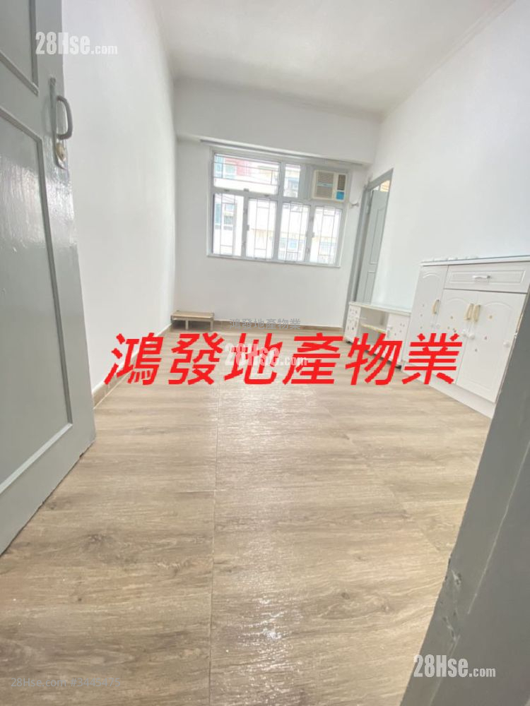 Sun Wing Building Sell 2 Bedrooms , 1 Bathroom 272 ft² ( 25.3 m² )