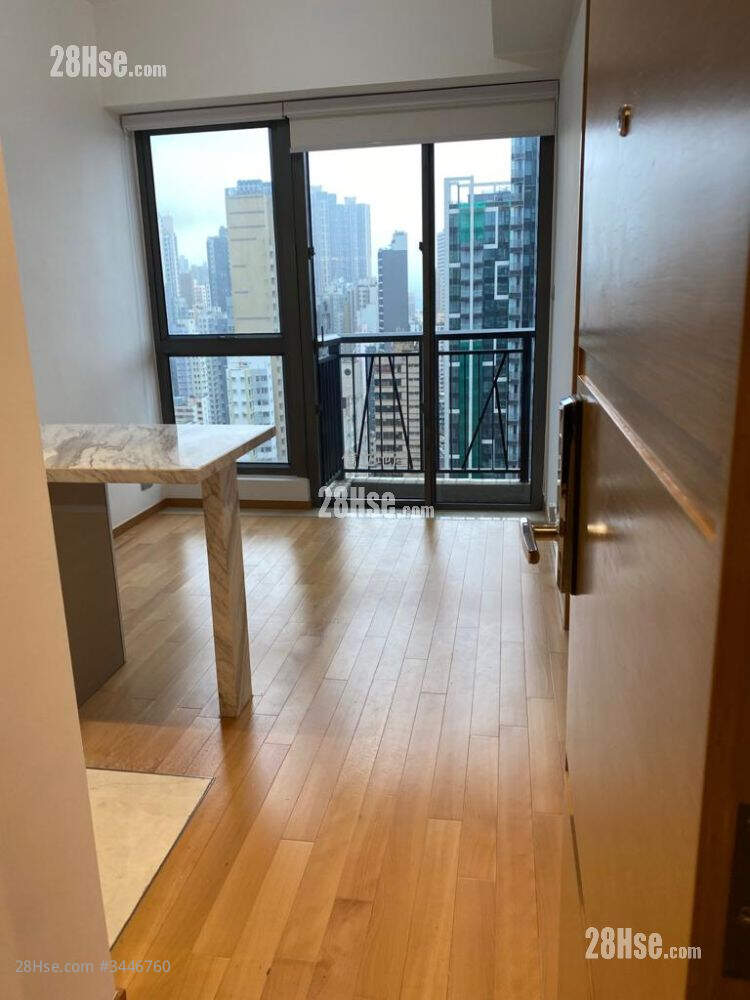 The Met. Sublime Sell 1 Bedroom , 1 Bathroom 259 ft² ( 24.1 m² )