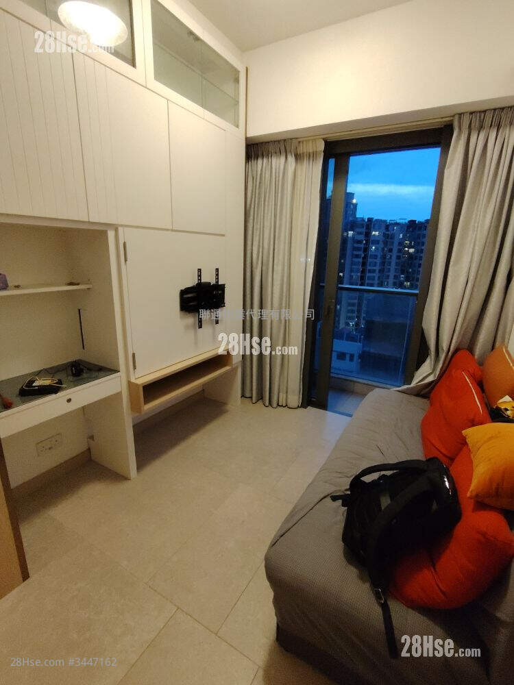 Downtown 38 Rental 1 Bedroom , 1 Bathroom 304 ft² ( 28.2 m² )