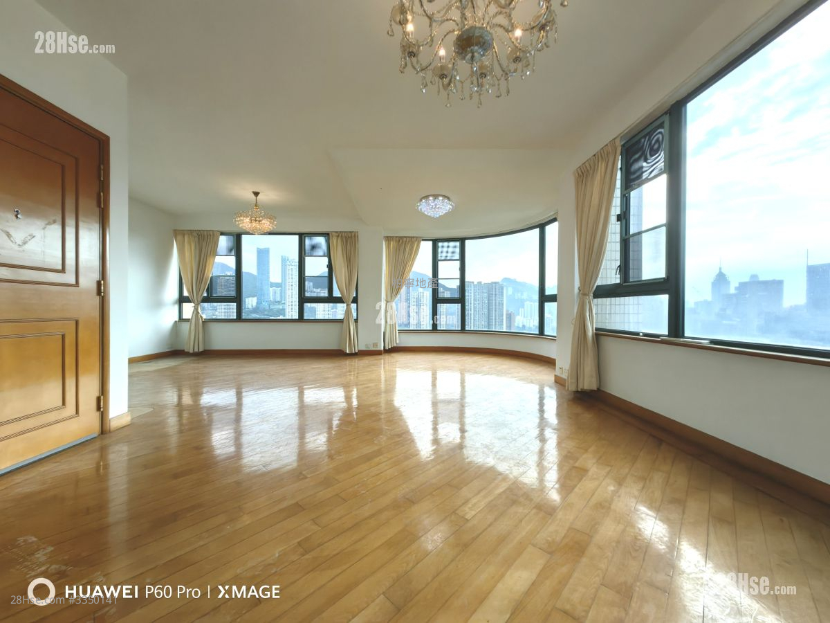 Scenic Lodge Rental 4 Bedrooms , 4 Bathrooms 1,841 ft² ( 171.0 m² )