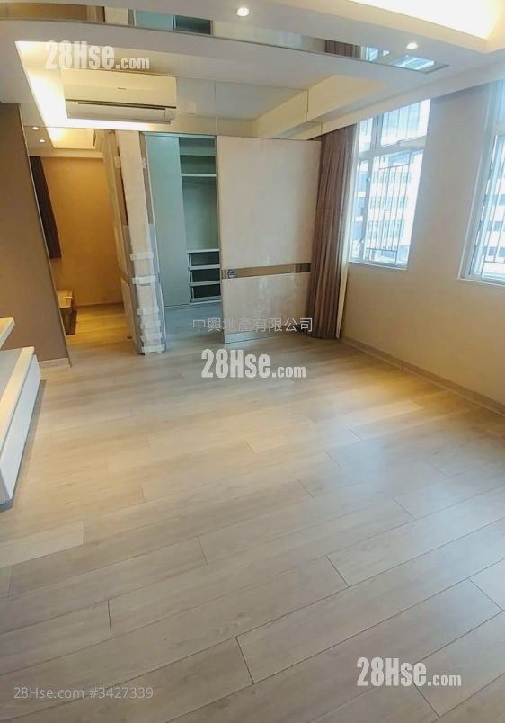 Tak Wai Building Rental 2 Bedrooms , 1 Bathroom 455 ft² ( 42.3 m² )