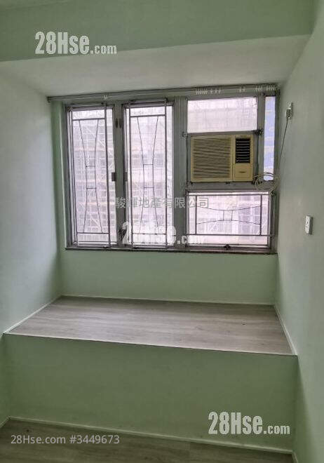 Kam Yuck Building Sell 1 Bedroom , 1 Bathroom 233 ft² ( 21.6 m² )