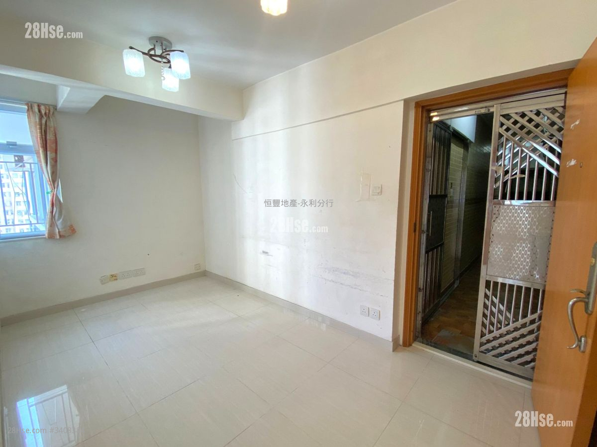 Walton Estate Sell 2 Bedrooms , 1 Bathroom 414 ft² ( 38.5 m² )