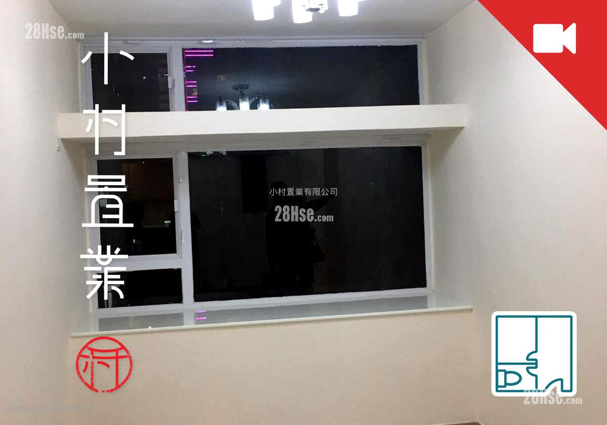 Elizabeth House Rental 3 Bedrooms , 1 Bathroom 698 ft² ( 64.8 m² )