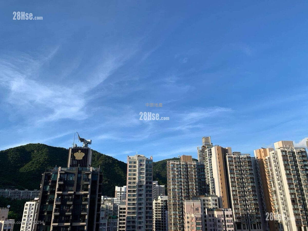 High One Sell 1 Bedroom 315 ft² ( 29.3 m² )