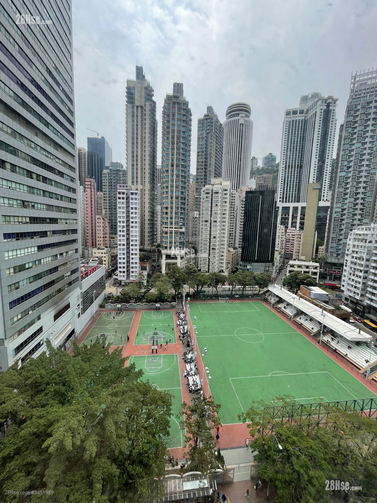 Hip Sang Building Sell 3 Bedrooms , 1 Bathroom 702 ft² ( 65.2 m² )