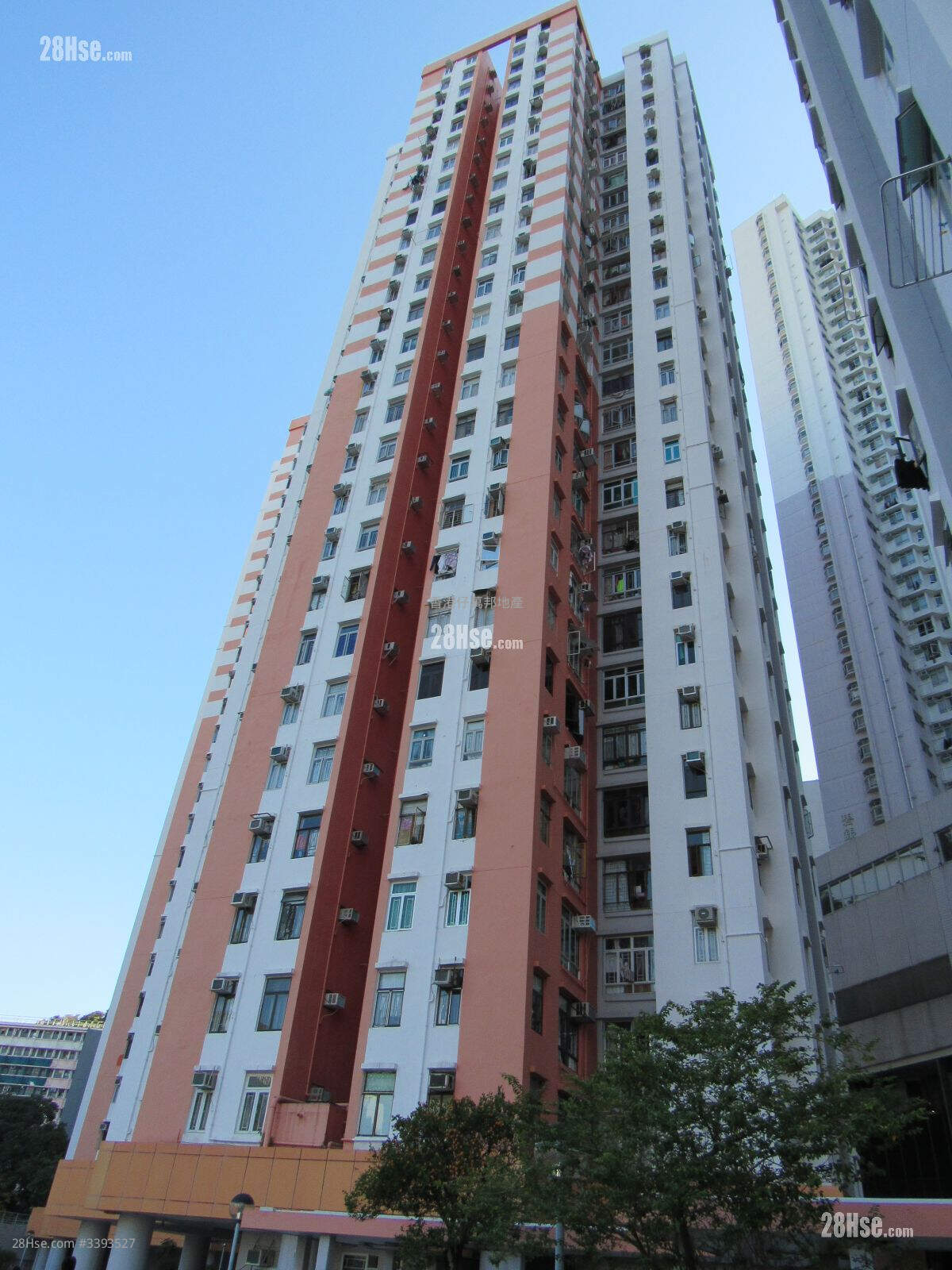 Yue Fai Court Sell 2 Bedrooms 419 ft² ( 38.9 m² )