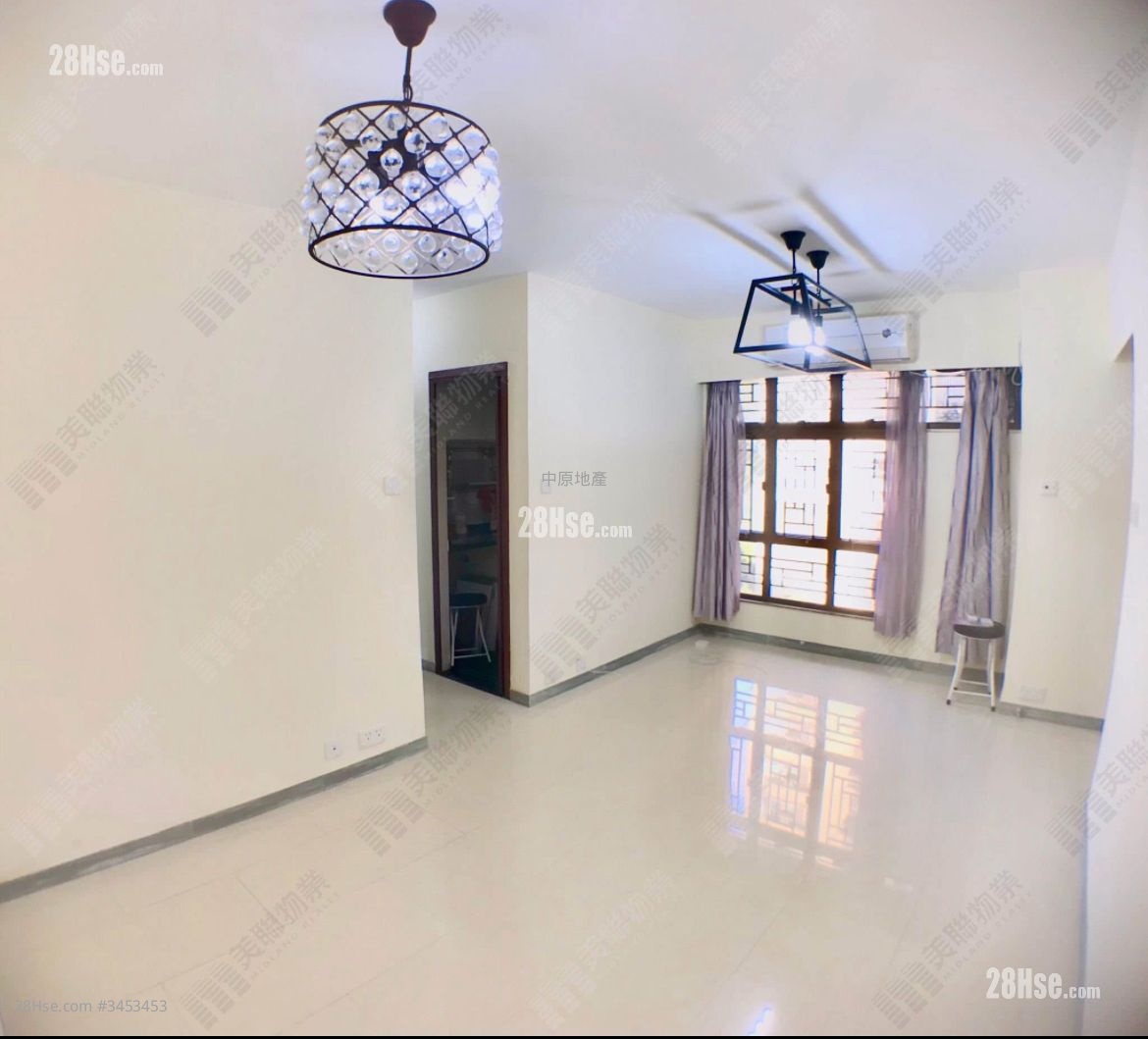 Waldorf Garden Sell 2 Bedrooms 412 ft² ( 38.3 m² )