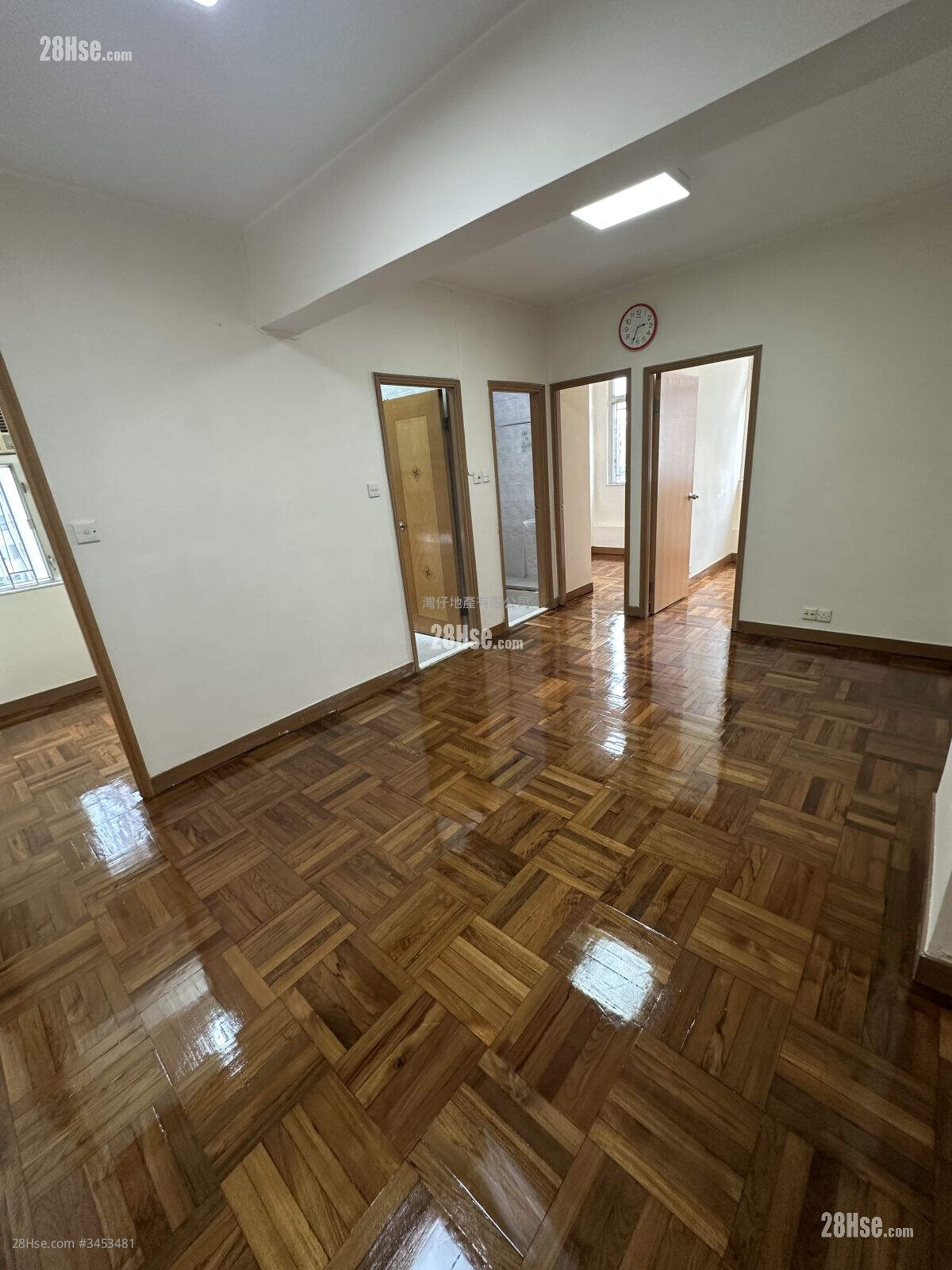 Bowrington Building Rental 3 Bedrooms , 1 Bathroom 439 ft² ( 40.8 m² )