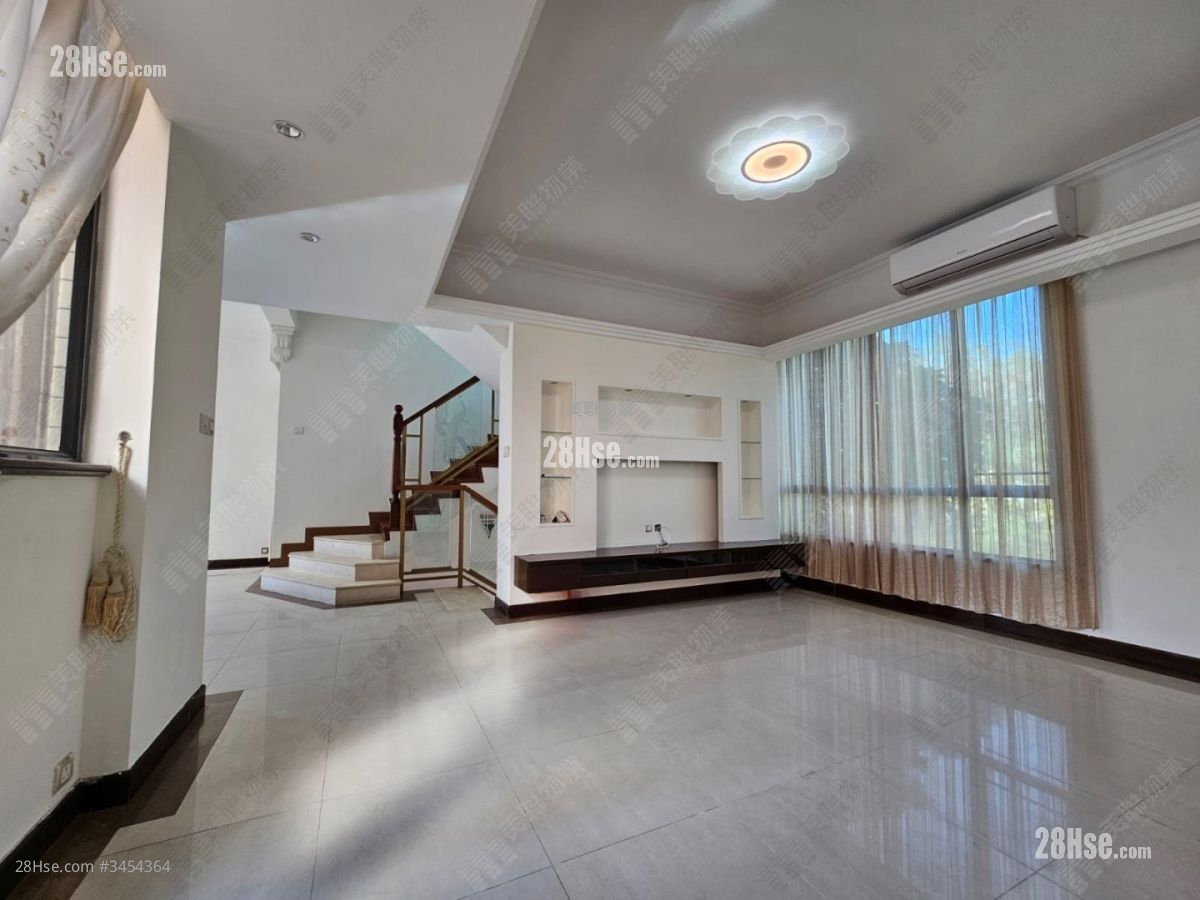 Europa Garden Sell 3 Bedrooms , 4 Bathrooms 1,467 ft² ( 136.3 m² )