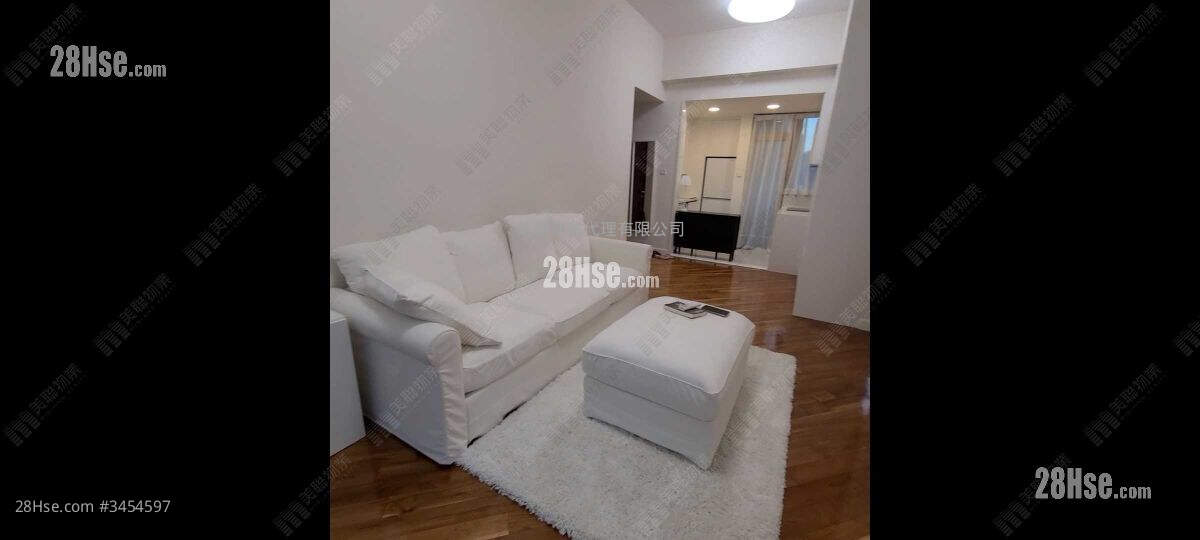 The Hermitage Rental 2 Bedrooms , 1 Bathroom 531 ft² ( 49.3 m² )