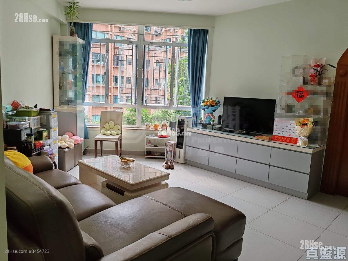 Parkford Garden Sell 3 Bedrooms 958 ft² ( 89.0 m² )