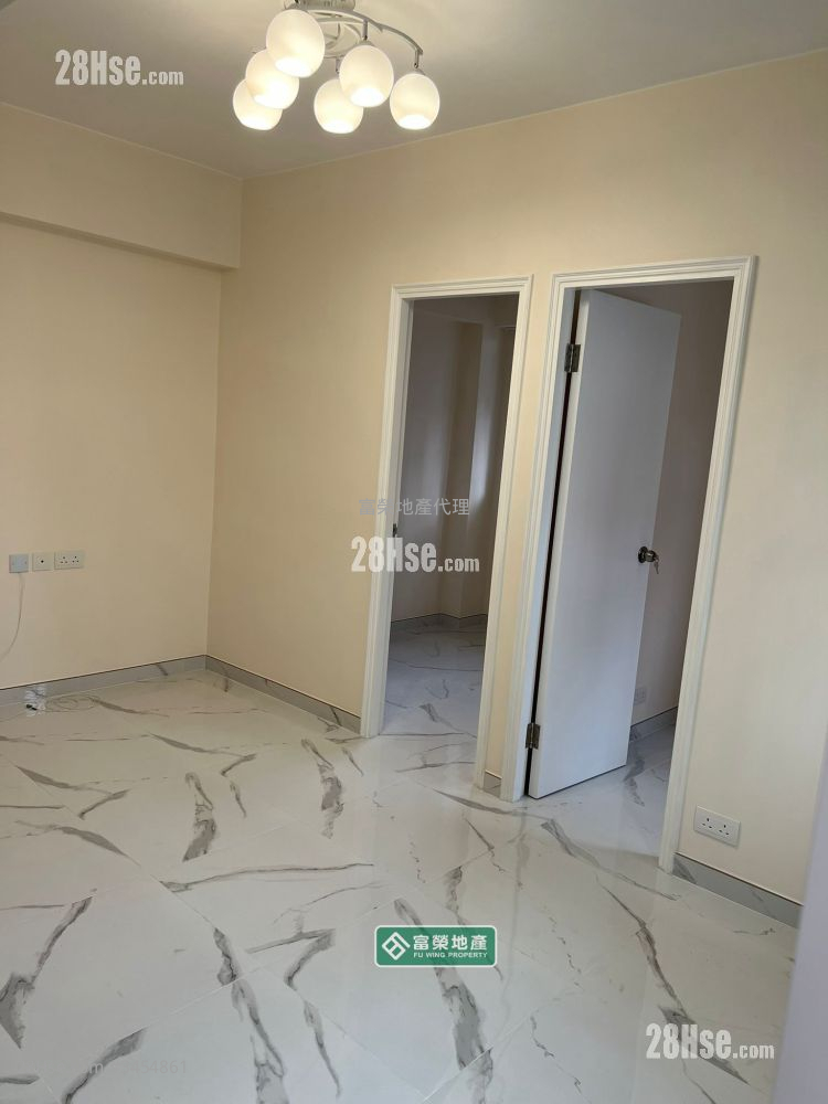 Mei Kwun Mansion Sell 2 Bedrooms , 1 Bathroom 302 ft² ( 28.1 m² )