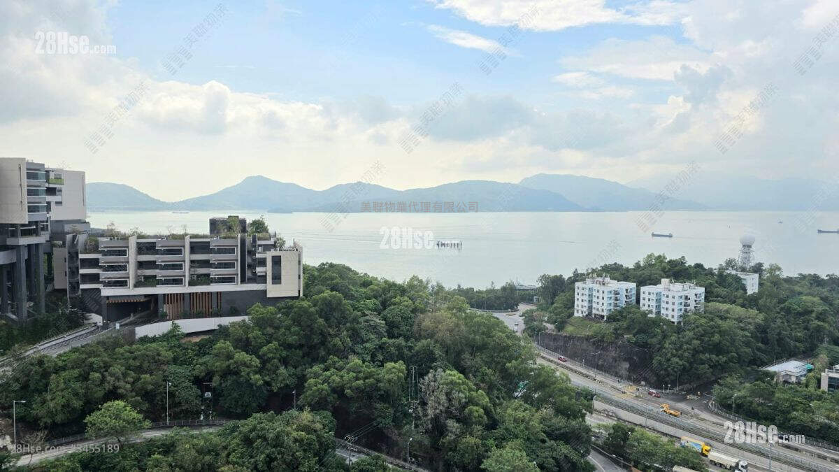 Palatial Coast Sell 3 Bedrooms 1,186 ft² ( 110.2 m² )