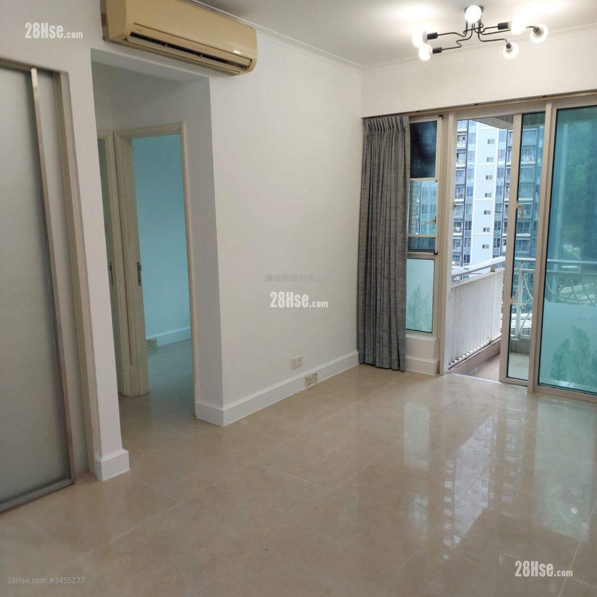 The Capitol Rental 2 Bedrooms , 1 Bathroom 517 ft² ( 48.0 m² )