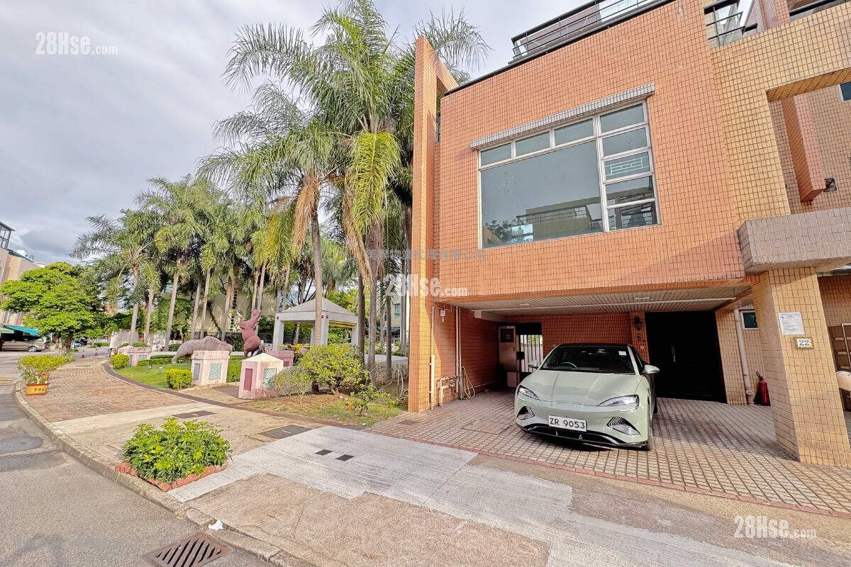 Royal Palms Rental 3 Bedrooms , 4 Bathrooms 1,700 ft² ( 157.9 m² )
